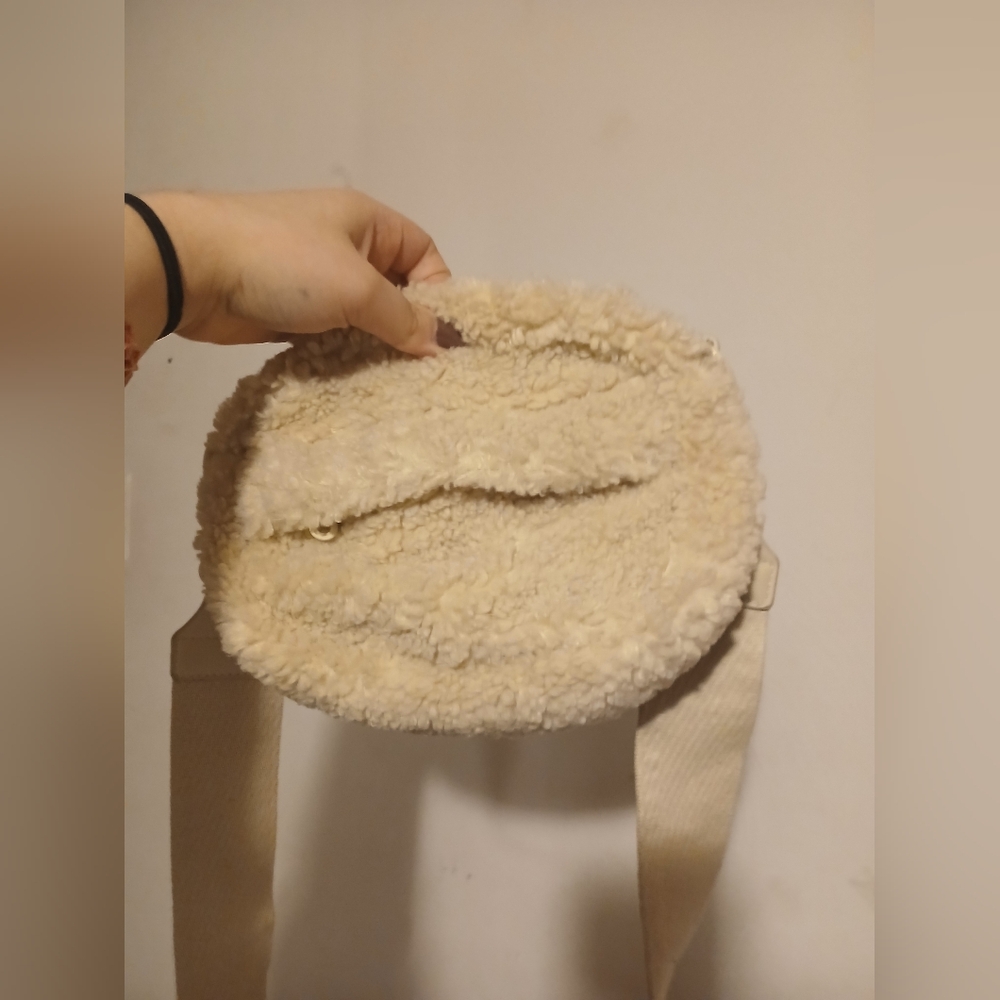 Crossbody bag